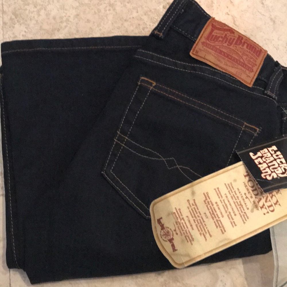 LUCKY BRAND JEANS.  NWT